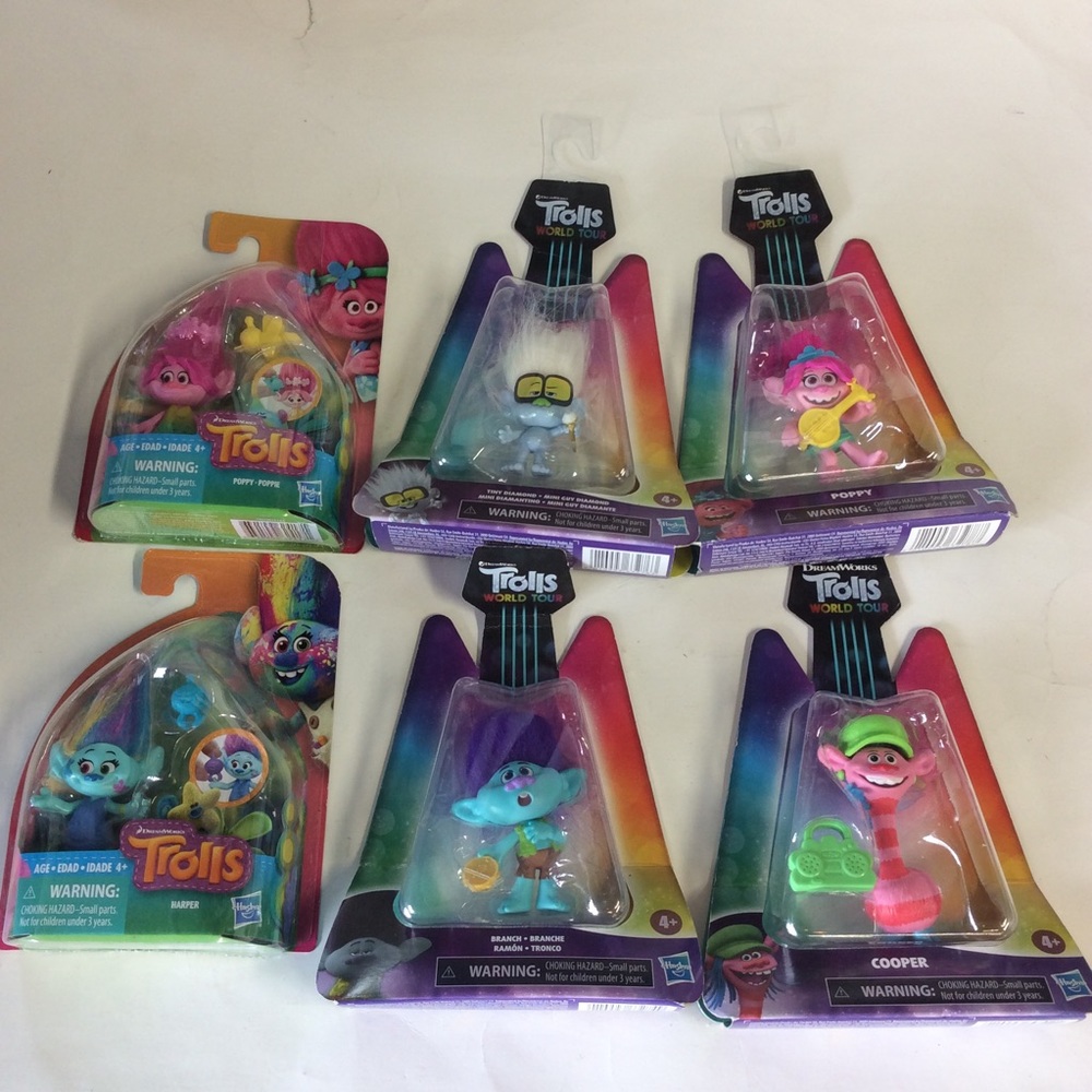 Trolls (6) 2 Poppy’s, 1 Harper Branch Cooper Tiny Diamond Cake Topper New in Box